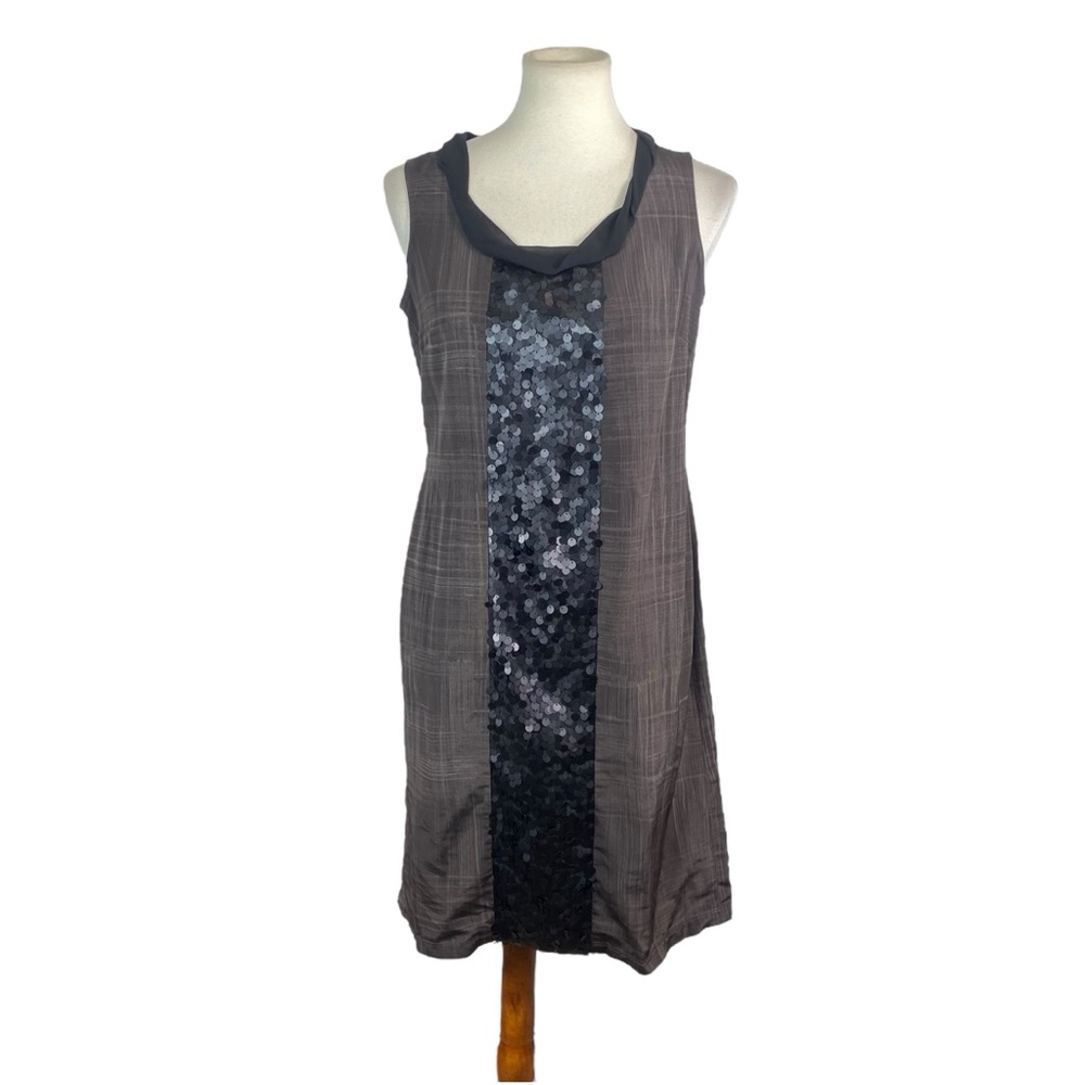 Woman’s Simply Vera Vera Wang dress size 4